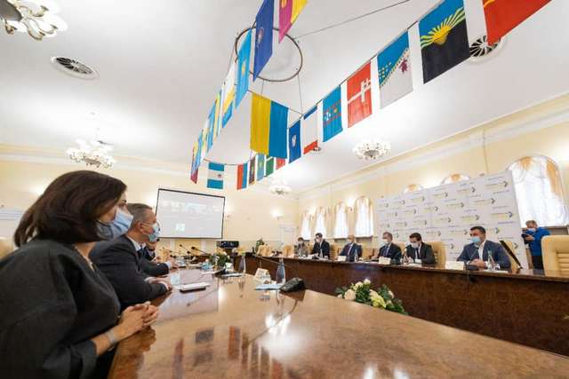 Филатов: «Украинский мэрам удалось не только убедить правительство оставить цену на газ неизменной, но и не перегружать этим местные бюджеты»