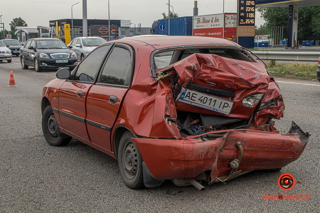      Ford   Daewoo Lanos:     