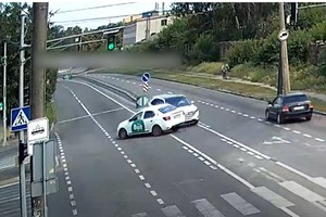     Renault   Bolt   