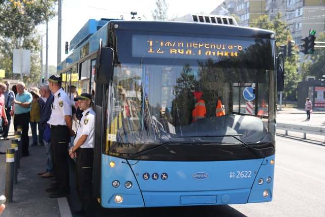 В Днепре открыли обновленный троллейбусный маршрут № 12 до ж/м Победа-6