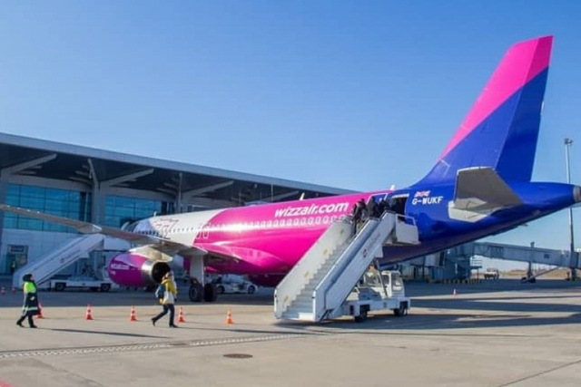 Wizz Air  3   